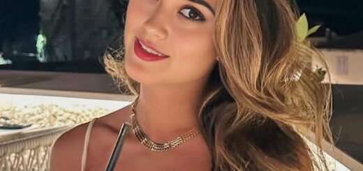 Cote de Pablo Turns Heads with Striking New Look